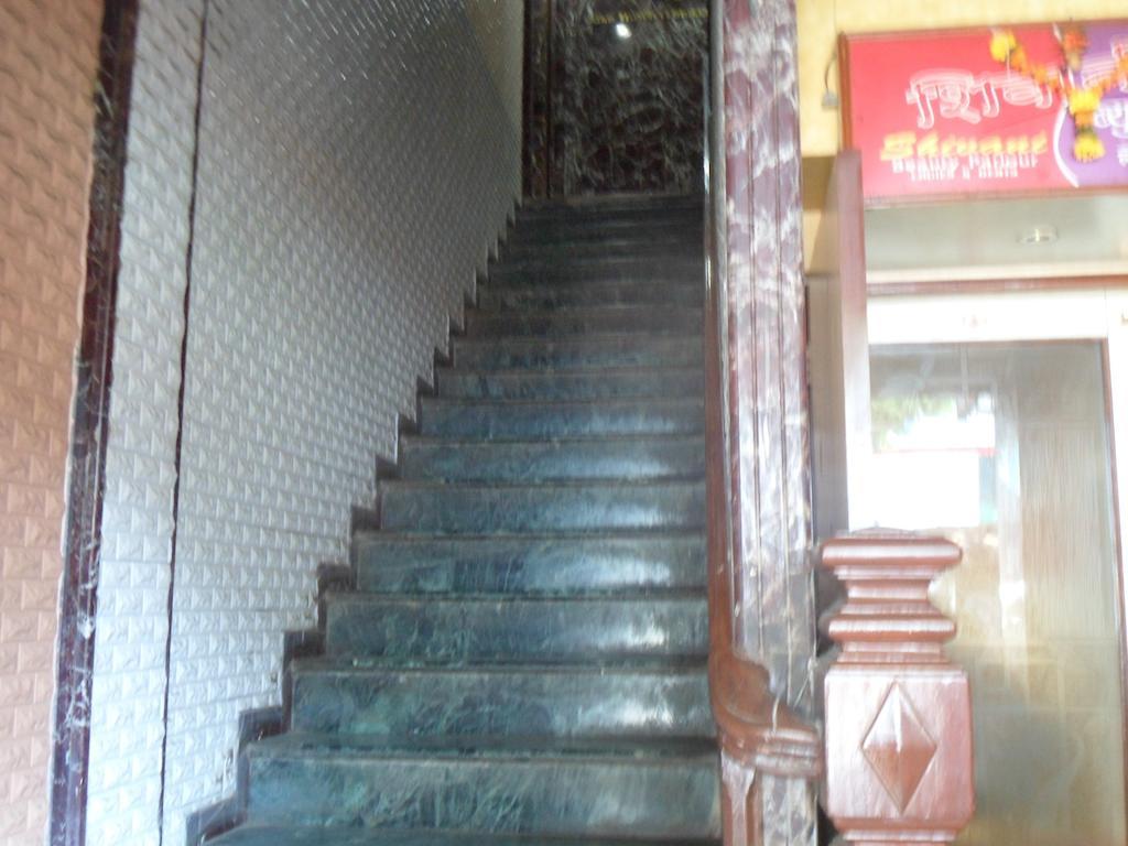 Hotel Happyland Mumbai Exterior foto