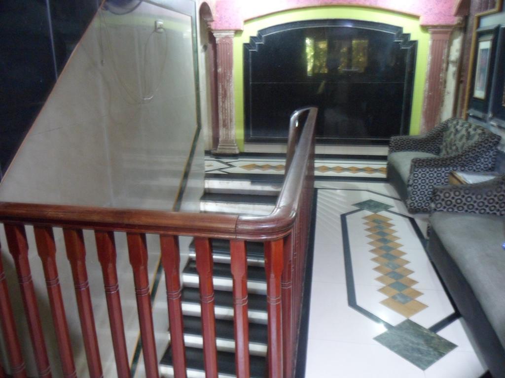 Hotel Happyland Mumbai Exterior foto