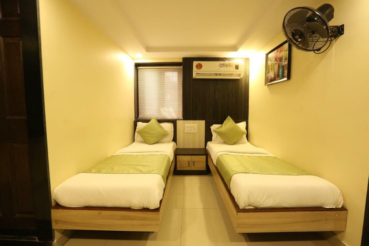 Hotel Happyland Mumbai Exterior foto