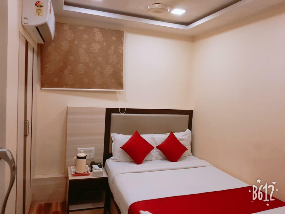 Hotel Happyland Mumbai Exterior foto