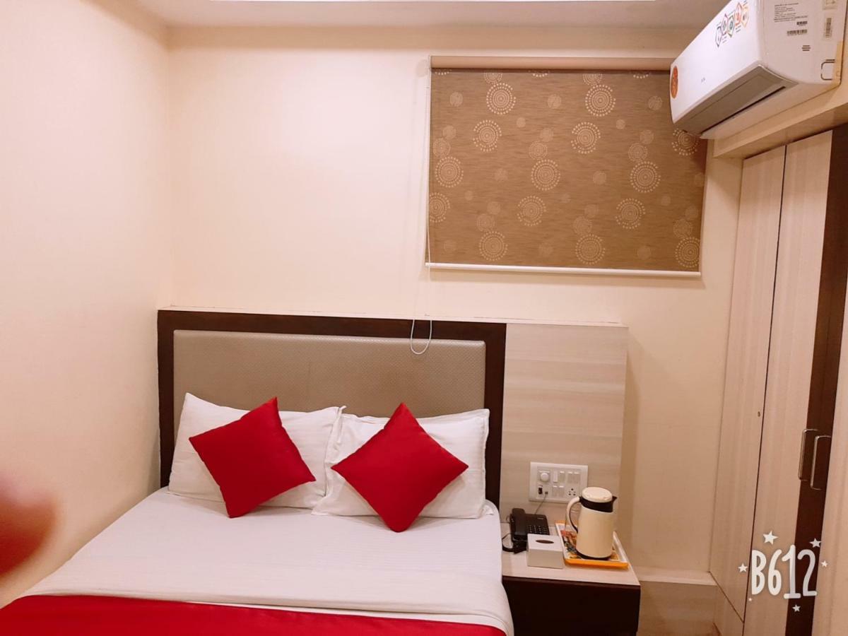 Hotel Happyland Mumbai Exterior foto