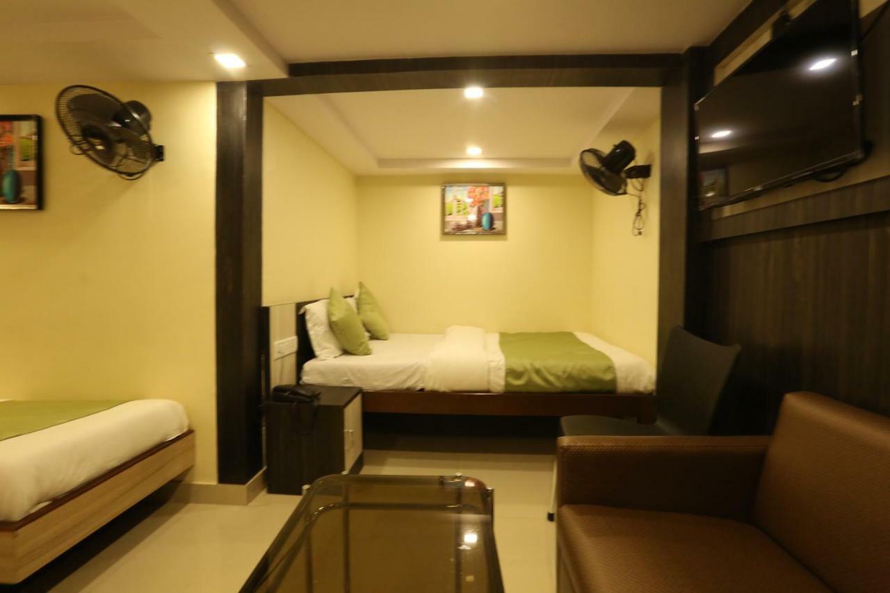 Hotel Happyland Mumbai Exterior foto