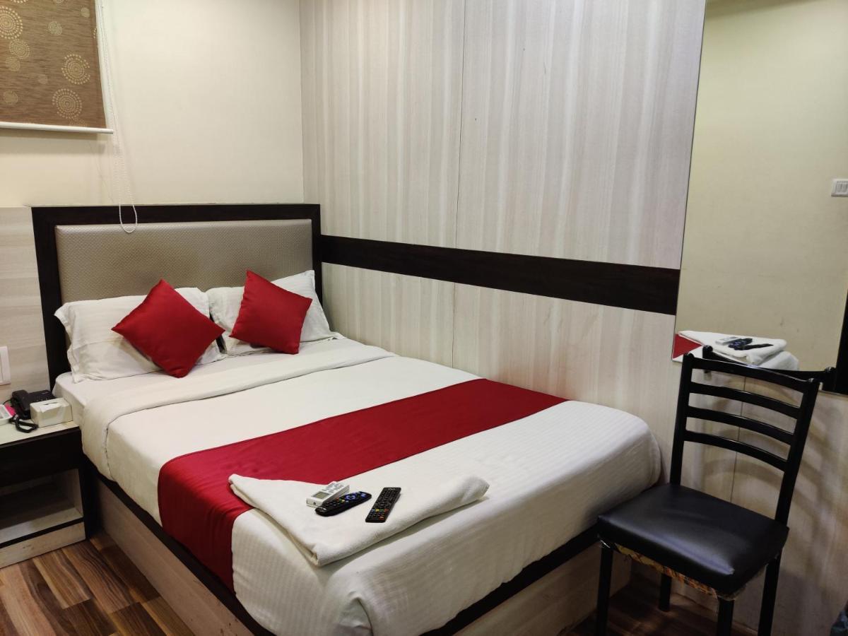 Hotel Happyland Mumbai Exterior foto