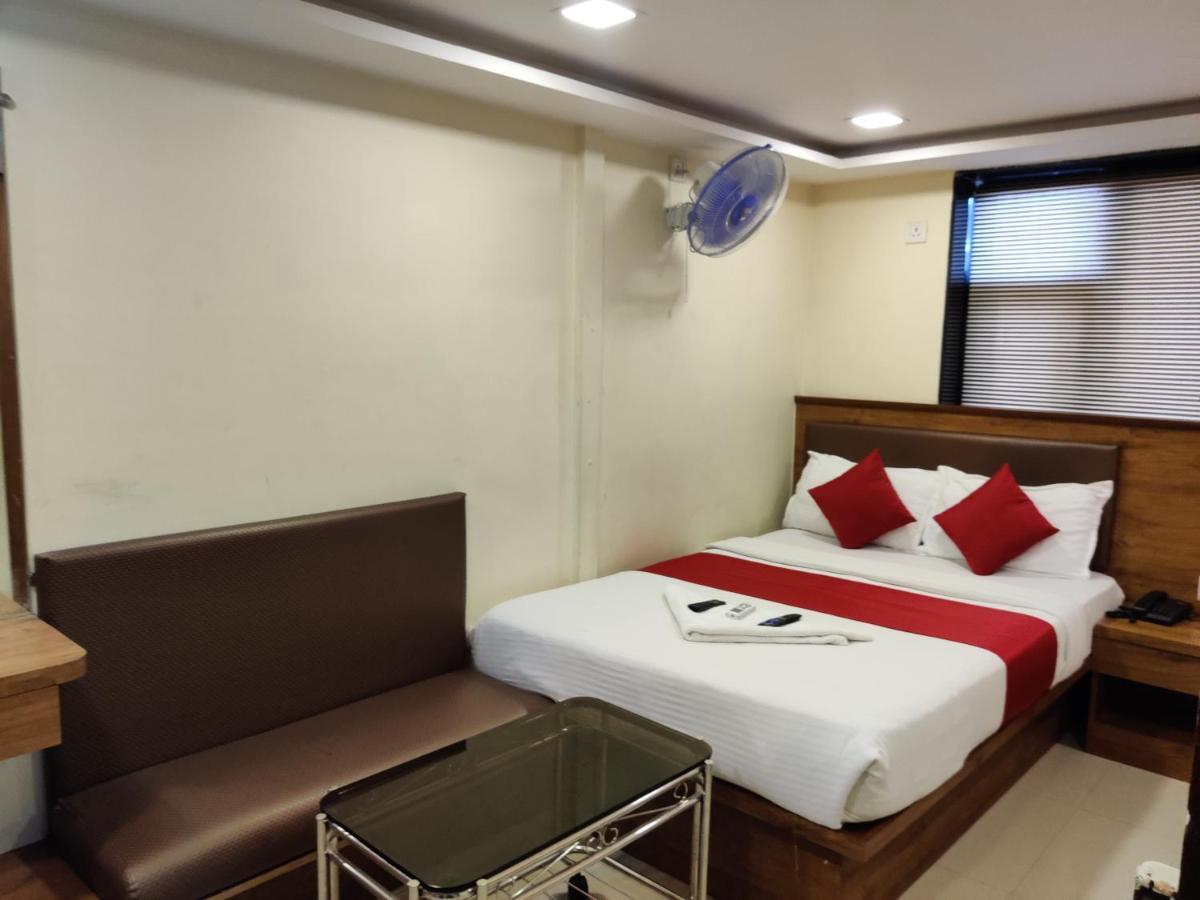 Hotel Happyland Mumbai Exterior foto