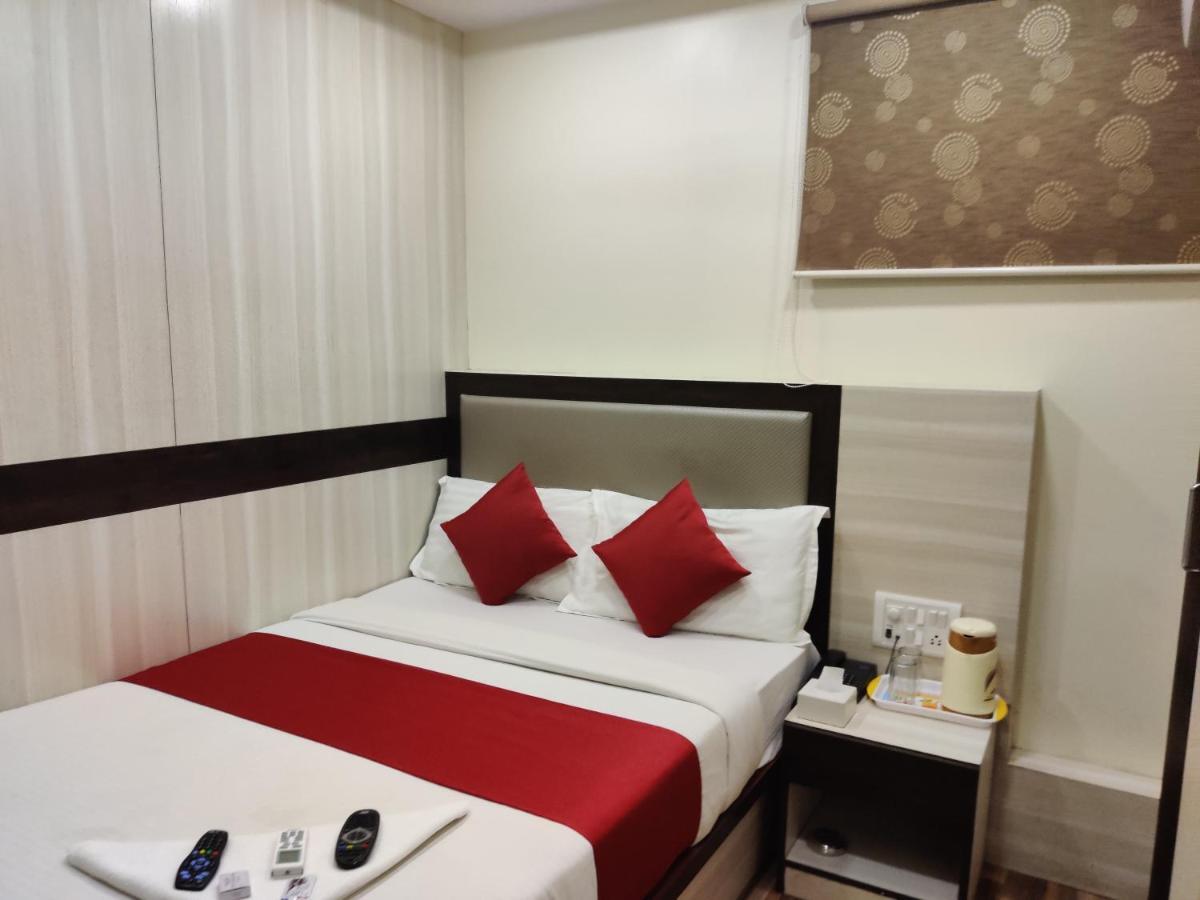 Hotel Happyland Mumbai Exterior foto
