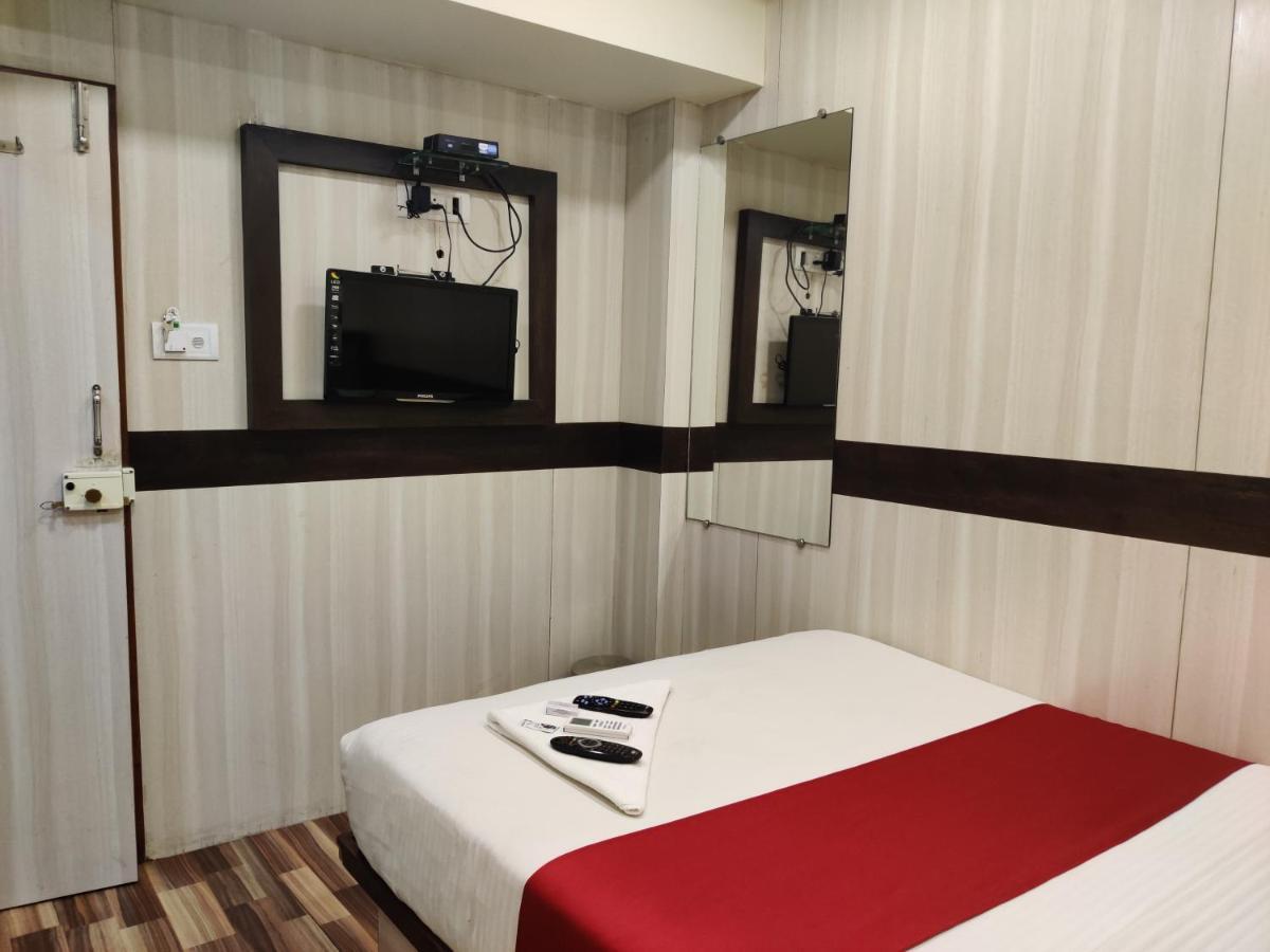 Hotel Happyland Mumbai Exterior foto